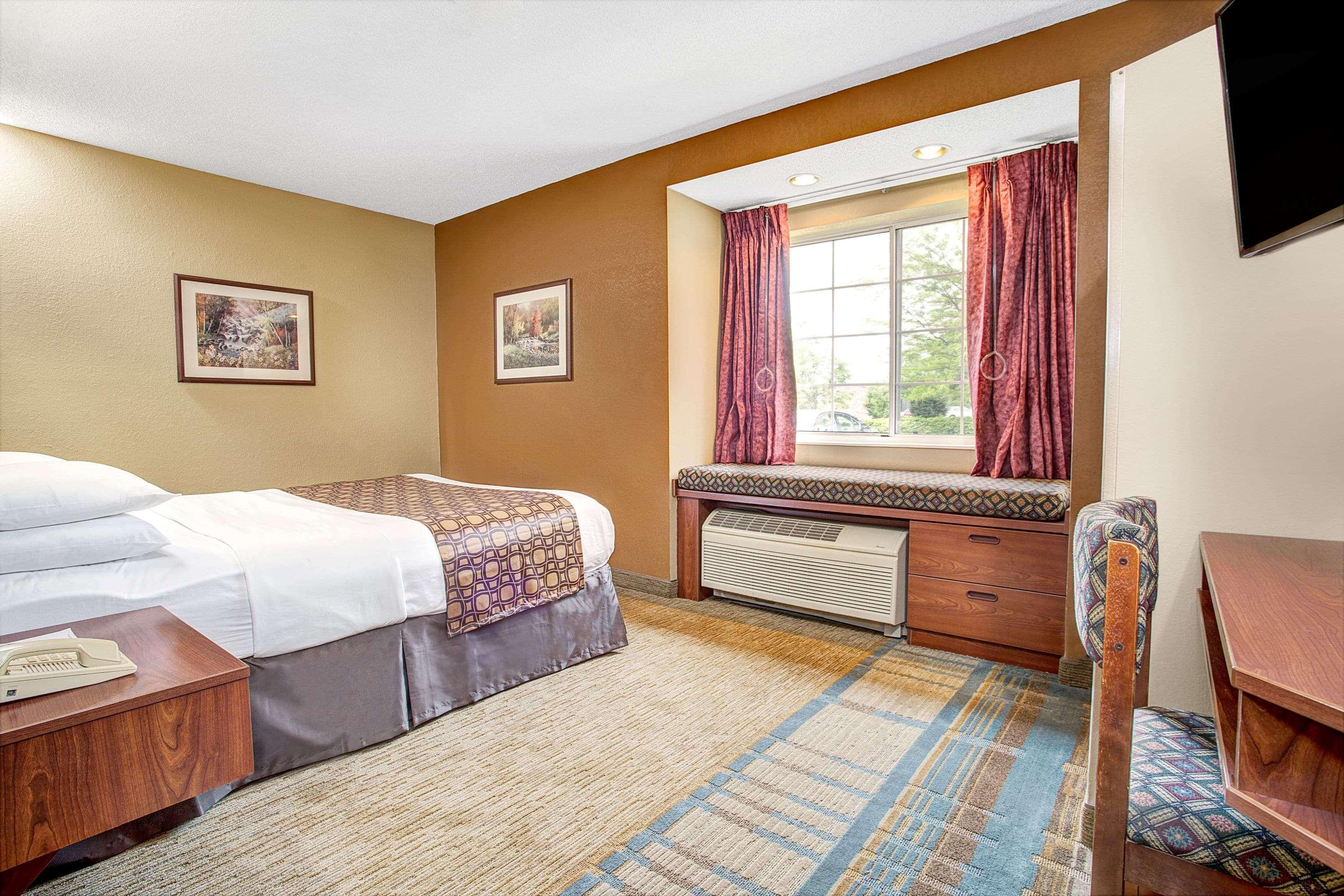 Microtel Inn & Suites By Wyndham Mason Buitenkant foto